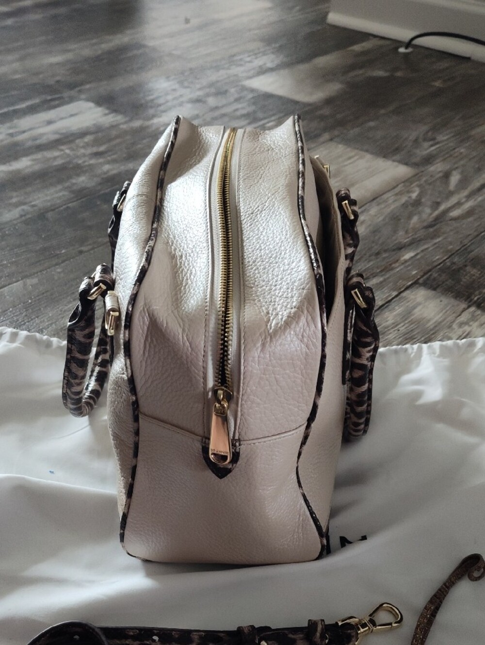 Brahmin Cream Leather Satchel with Leopard Trim and Gold Hardware - Picture 7 of 7